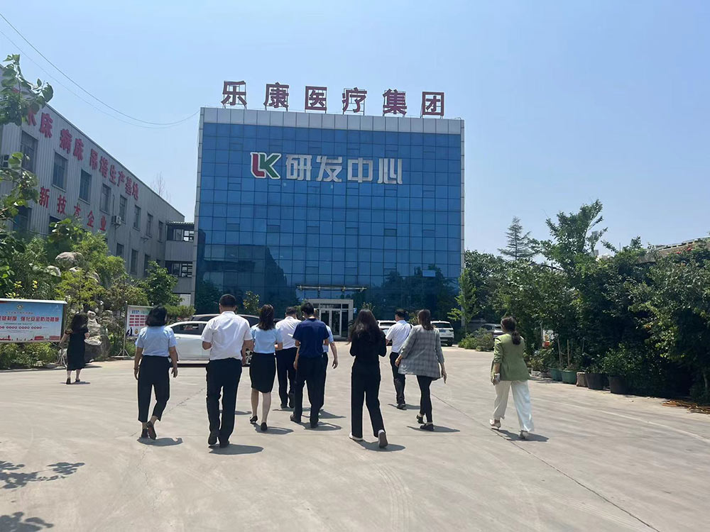 2023年6月27日（周二）上午，崔市長來樂康醫(yī)療集團(tuán)調(diào)研